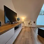 Reiherstieg Wellenbreker * Hohwacht
