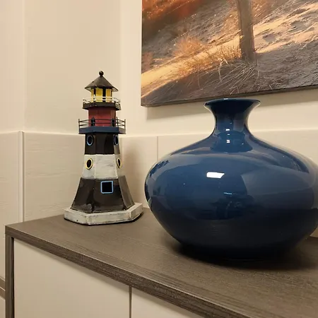 Reiherstieg Wellenbreker * Hohwacht