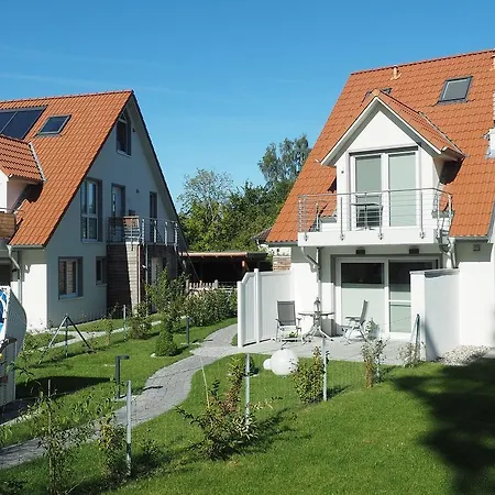 Reiherstieg Wellenbreker Hohwacht